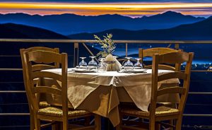 Where to eat in Delphi. Epikouros Restaurant 005